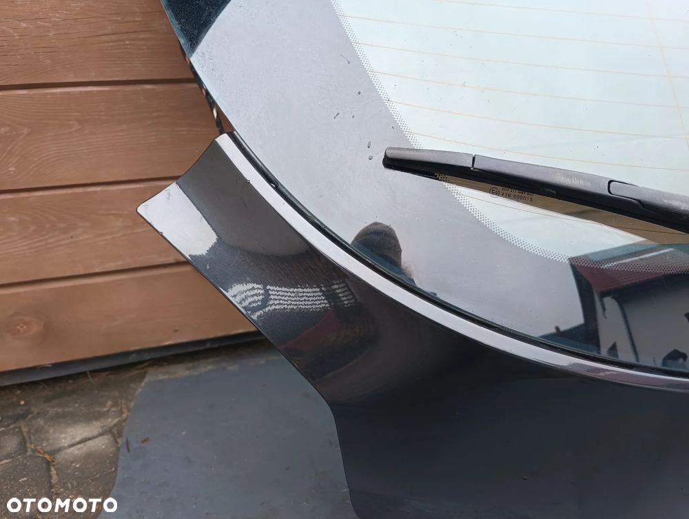 Klapa bagażnika Renault Megane III COUPE NV676 - 10