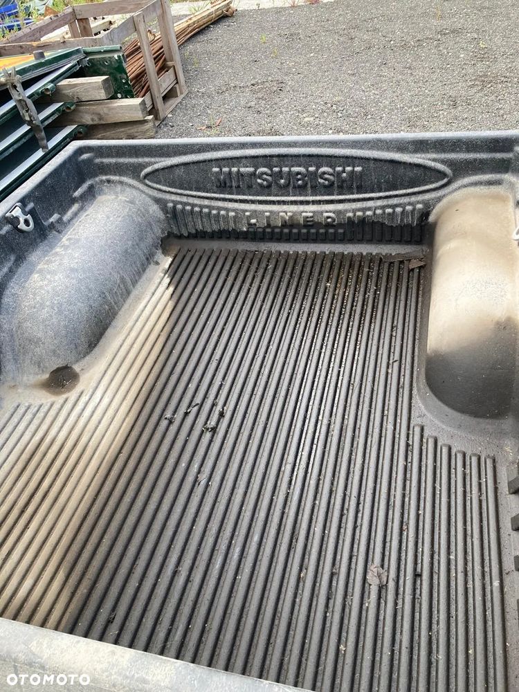 Mitsubishi L200 - 7