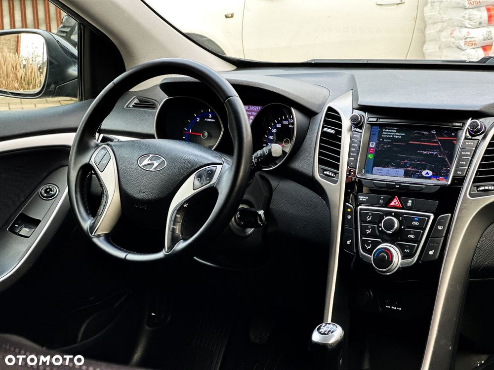 Hyundai i30 1.6 CRDI Fifa World Cup Edition - 29