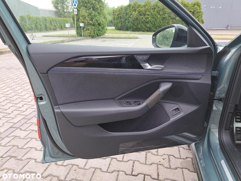 Volkswagen Passat 2.0 TSI 4Mot R-Line Plus DSG - 10