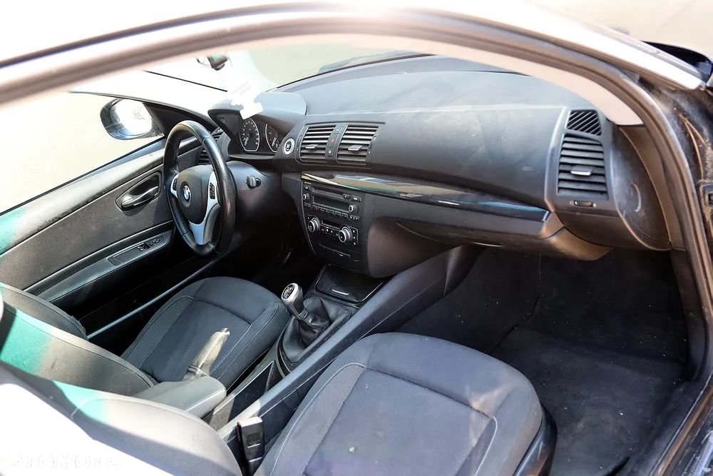 BMW Seria 1 118d Edition Sport - 8