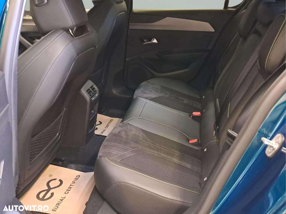 Peugeot 308 1.2L e-DCS6 MHEV GT - 12
