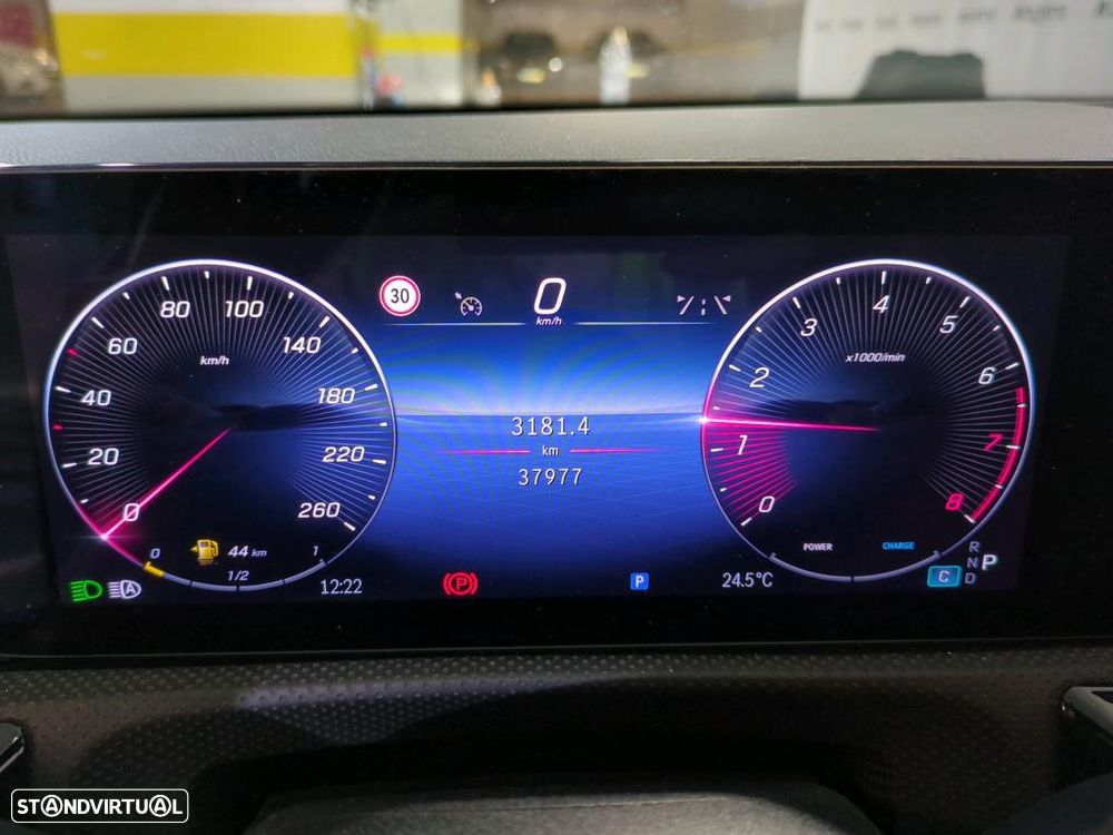 Mercedes-Benz CLA 200 Standard - 7