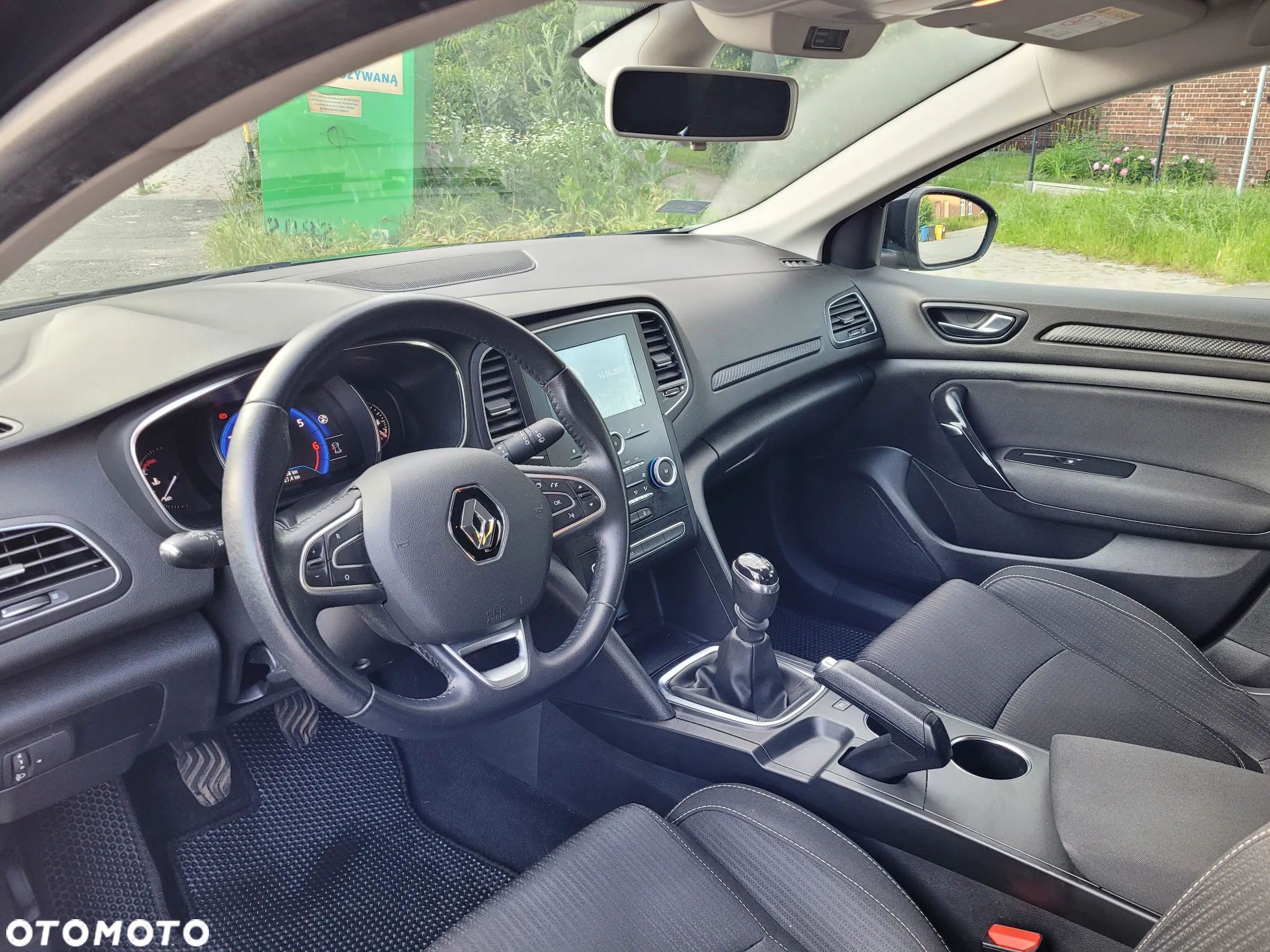 Renault Megane 1.6 SCe Limited 2018 - 8
