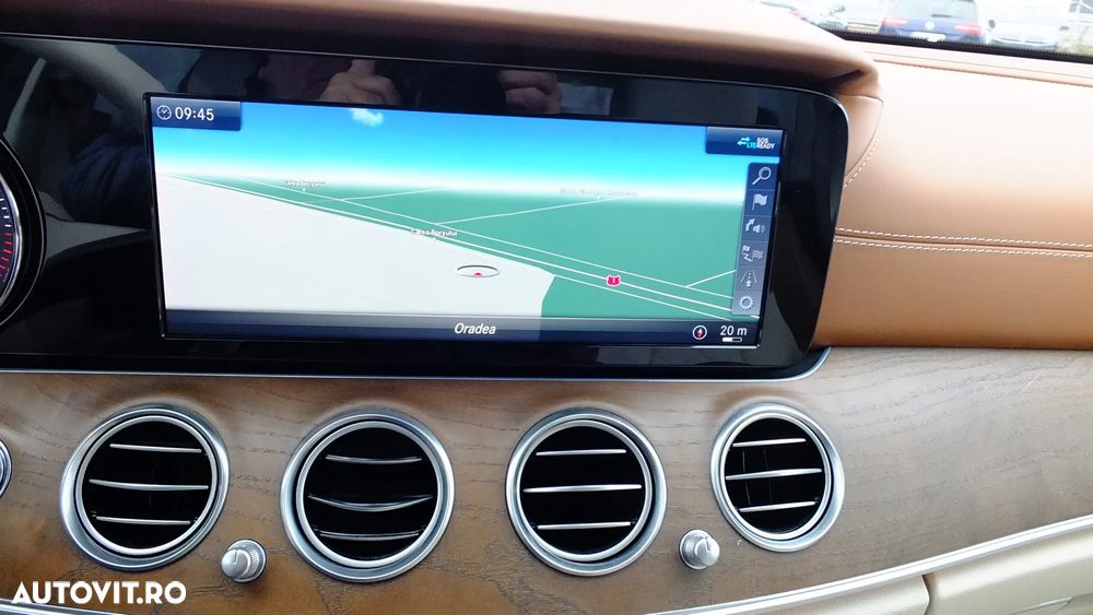 Mercedes-Benz E 220 d 9G-TRONIC Exclusive - 22