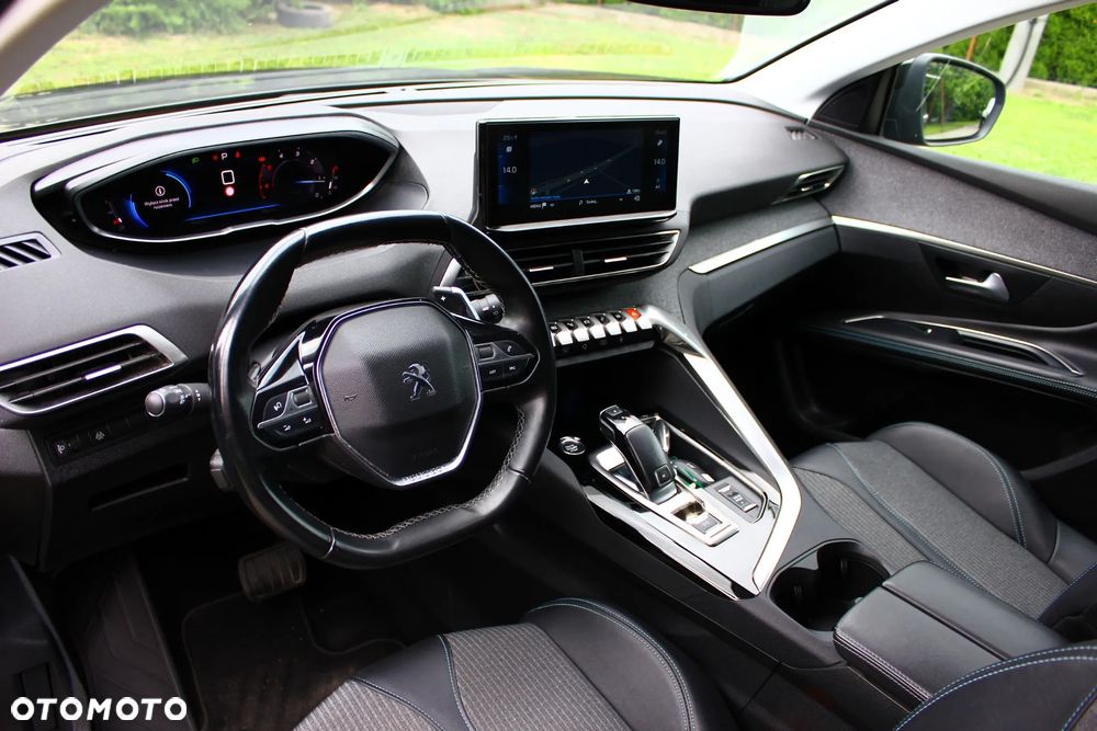 Peugeot 5008 BlueHDi 180 EAT8 Allure - 23