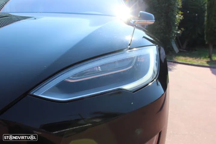 Tesla Model S 100D - 13
