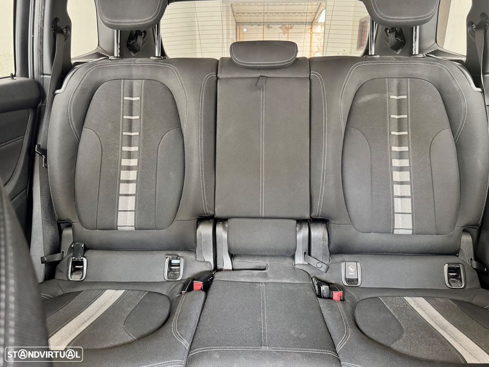 BMW 218 Gran Tourer d Sport-Aut. Sport Line - 24