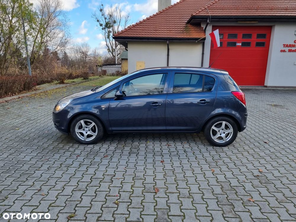 Opel Corsa 1.4 16V Innovation - 4