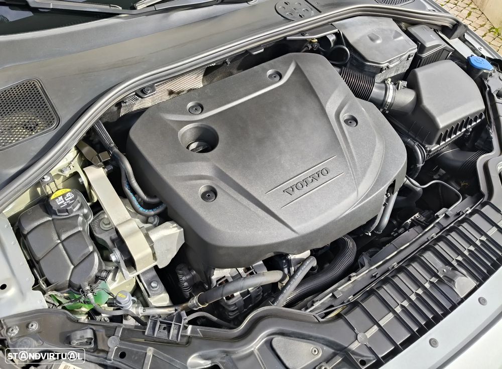 Volvo V60 Cross Country 2.0 D3 Momentum - 30