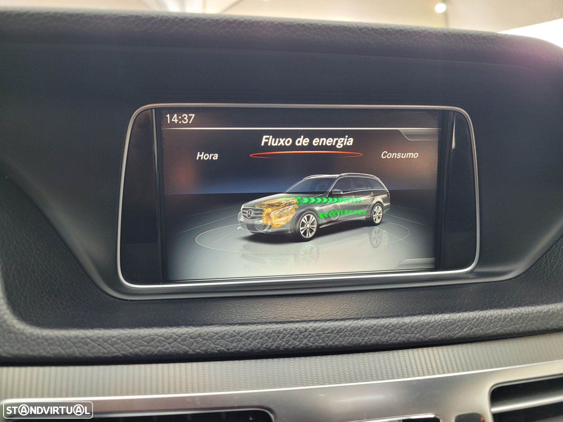 Mercedes-Benz E 300 Bluetec Hybrid Avantgarde - 32