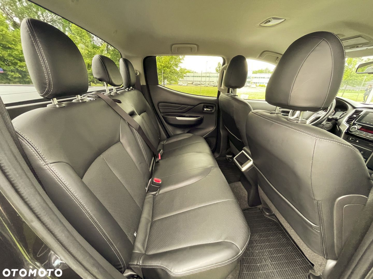 Mitsubishi L200 2.2 d DC Power Instyle Plus - 12