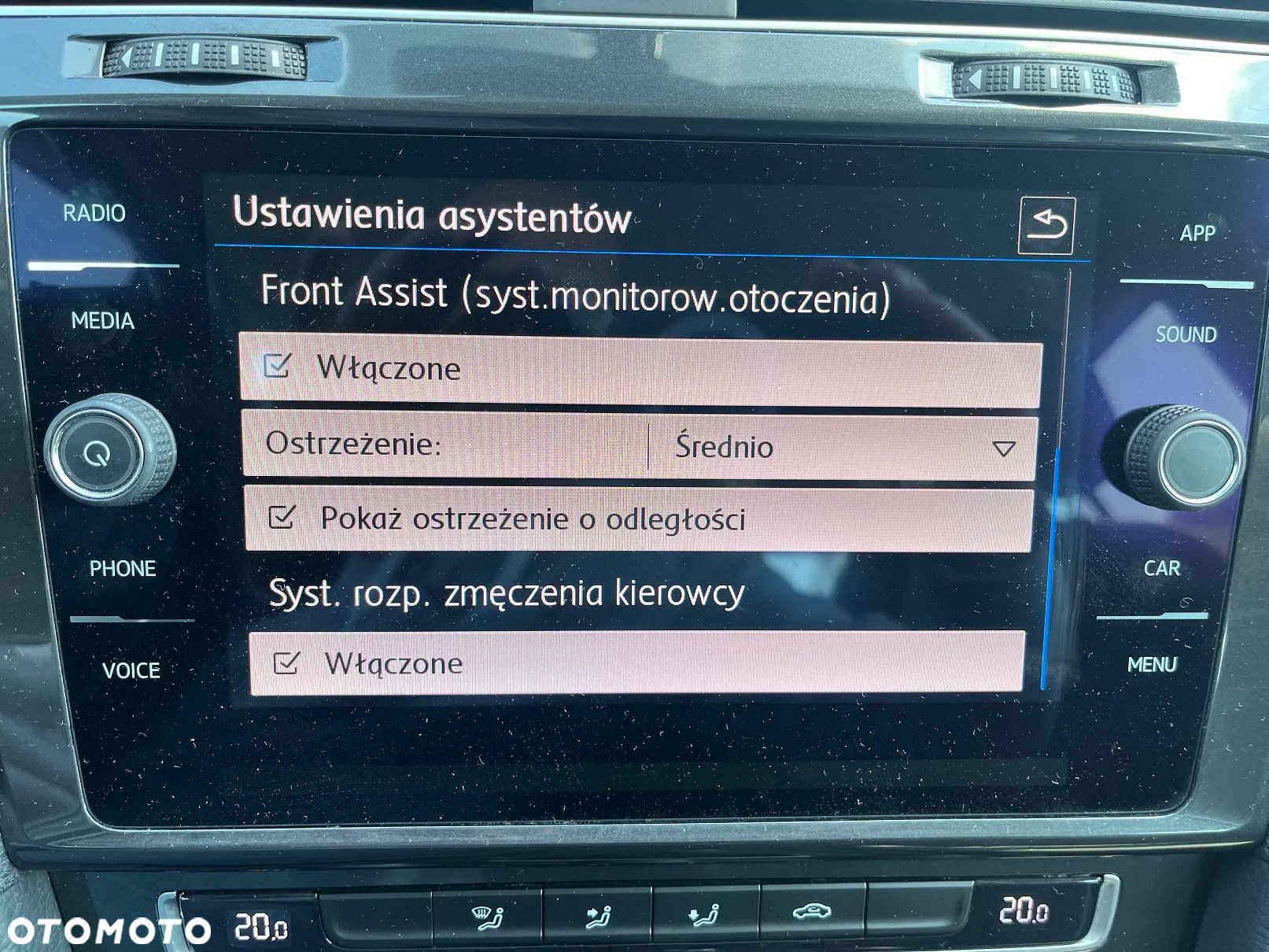Volkswagen Golf VII 1.6 TDI BMT Comfortline - 32