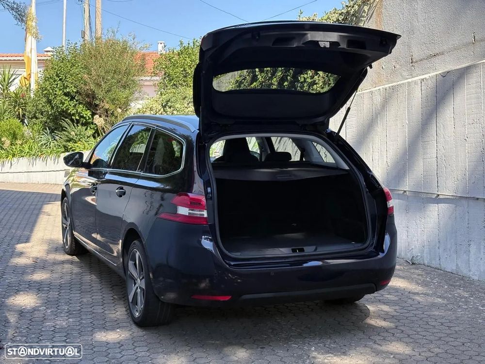 Peugeot 308 SW 1.5 BlueHDi Allure - 27