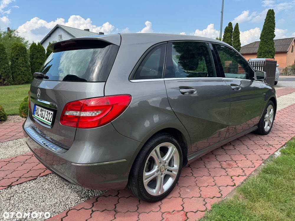 Mercedes-Benz Klasa B 180 CDI (BlueEFFICIENCY) - 10