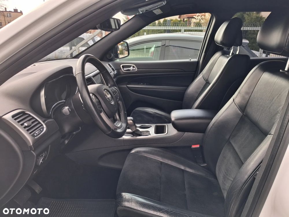 Jeep Grand Cherokee - 18