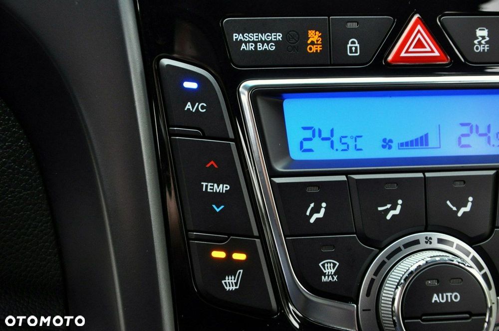 Hyundai i30 1.6 GDI Turbo Luxury - 34