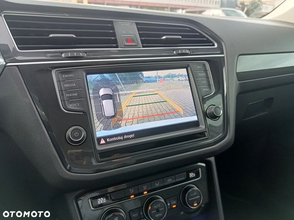 Volkswagen Tiguan - 32