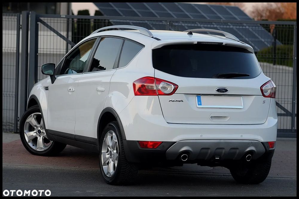 Ford Kuga 2.0 TDCi 4x4 Titanium - 21
