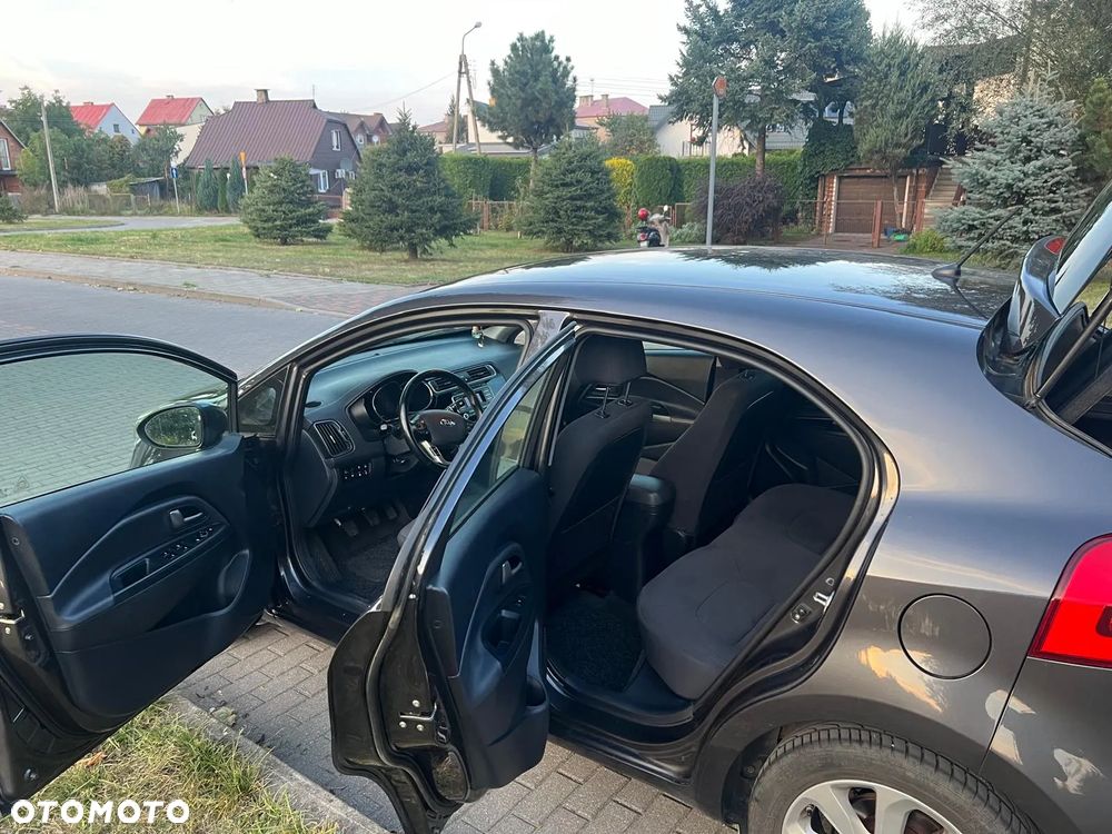 Kia Rio 1.4 crdi Business Line - 8