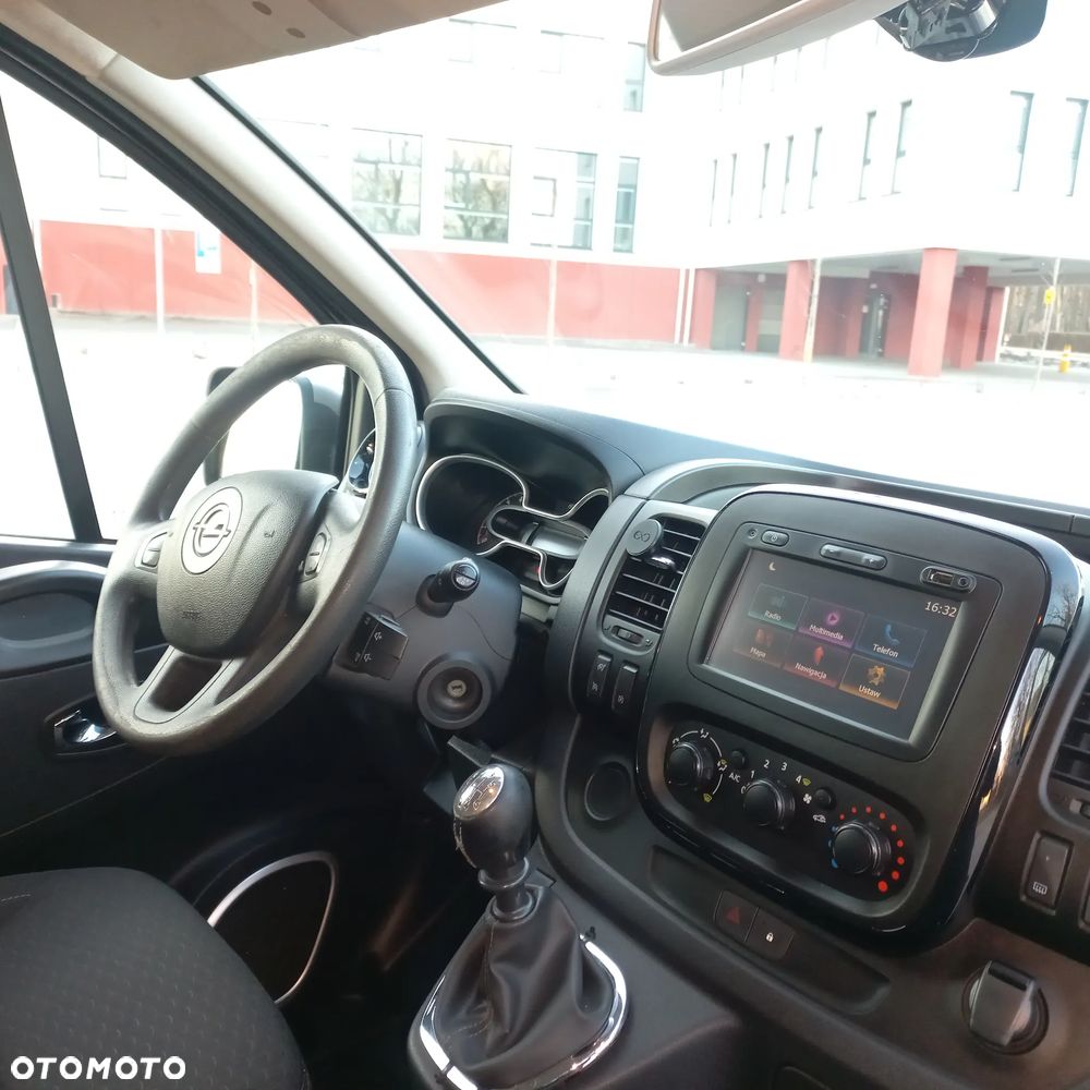 Opel Vivaro L2H1 2,9t Elegance Business - 13