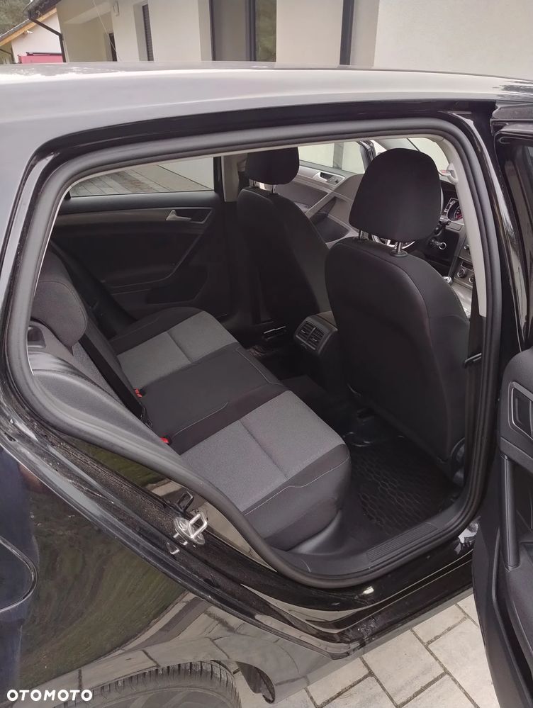 Volkswagen Golf 1.2 TSI BMT Comfortline - 10