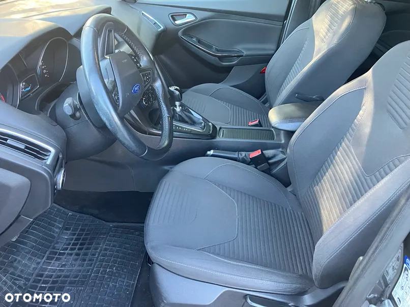Ford Focus 1.5 EcoBoost Start-Stopp-System Titanium - 9