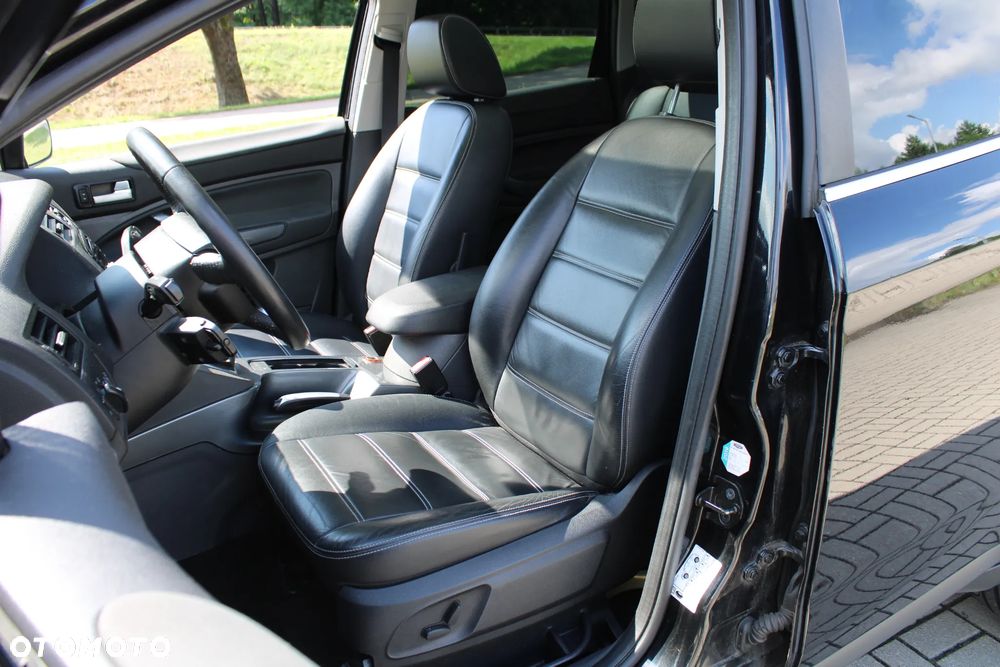 Ford Kuga 2.0 TDCi 2x4 Titanium - 21
