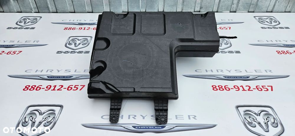 RAM 1500 V 5 2019- Głośnik subwoofer P68277288AB 68277288AB - 8