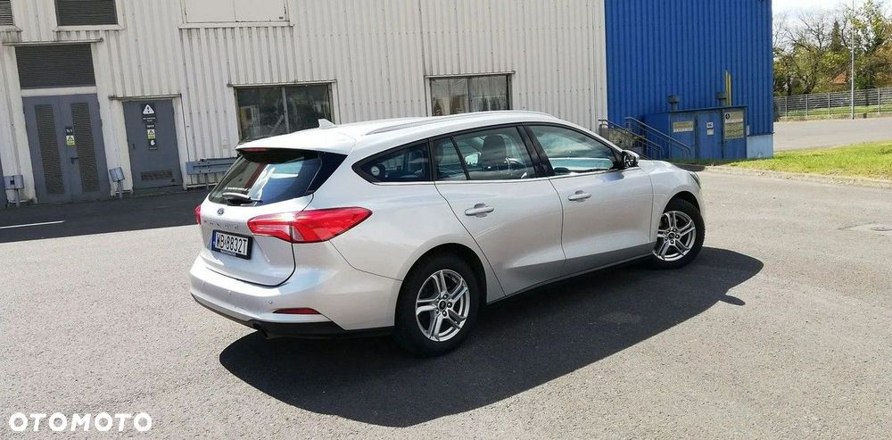 Ford Focus 1.0 EcoBoost Trend Edition - 4