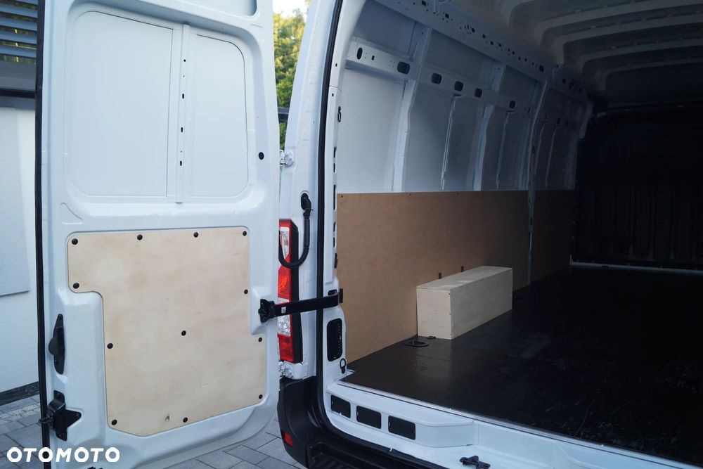 Renault Master - 17