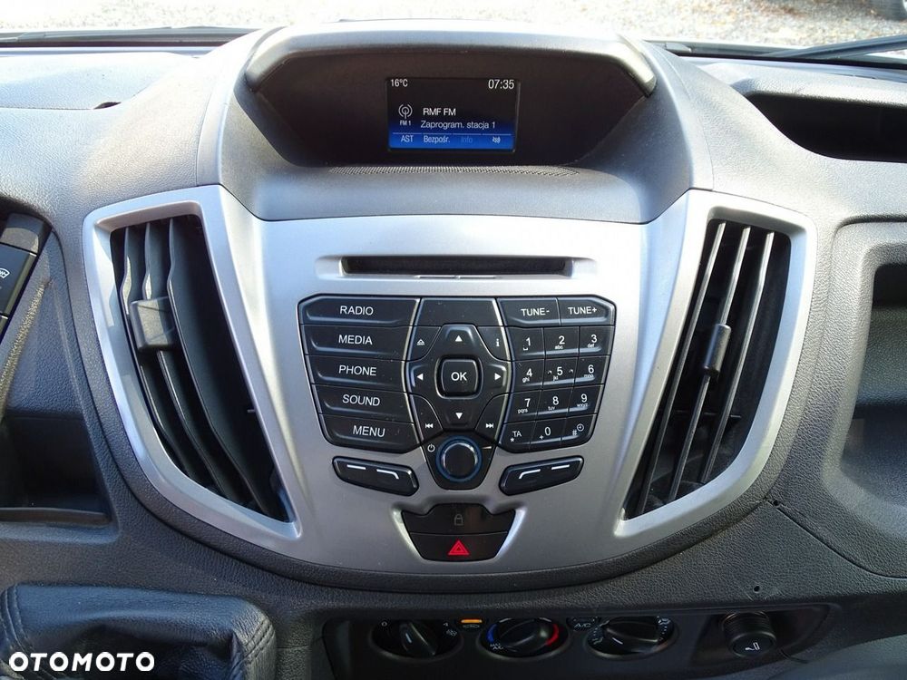 Ford Transit - 25