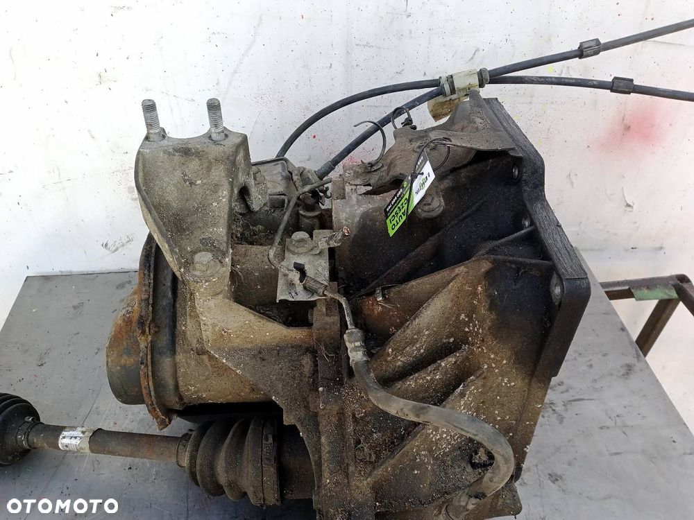 SKRZYNIA BIEGÓW AA6R-7002-BBD FORD FIESTA MK6 - 4