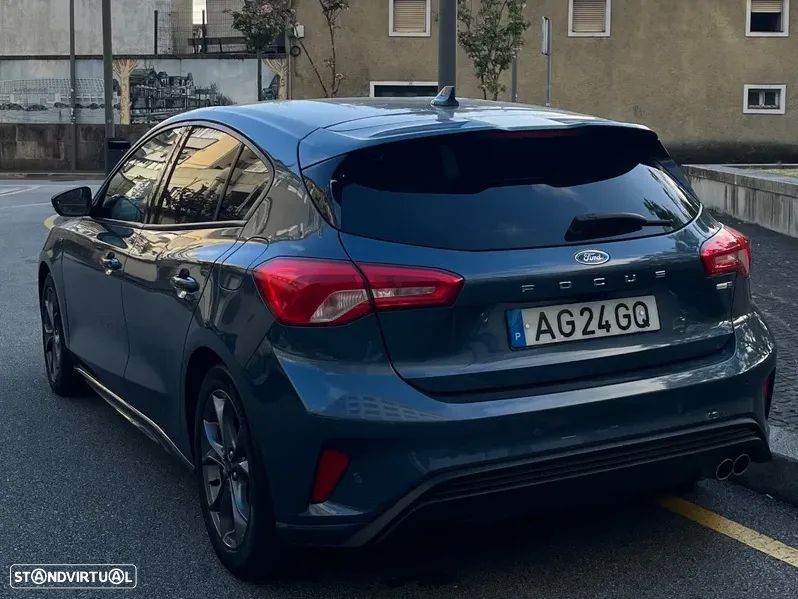 Ford Focus 1.0 EcoBoost MHEV ST-Line X - 3