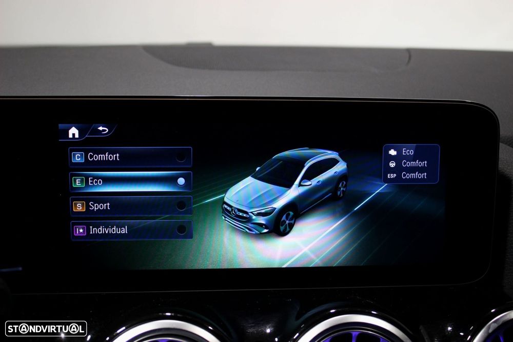 Mercedes-Benz GLA 180 d AMG Line - 27