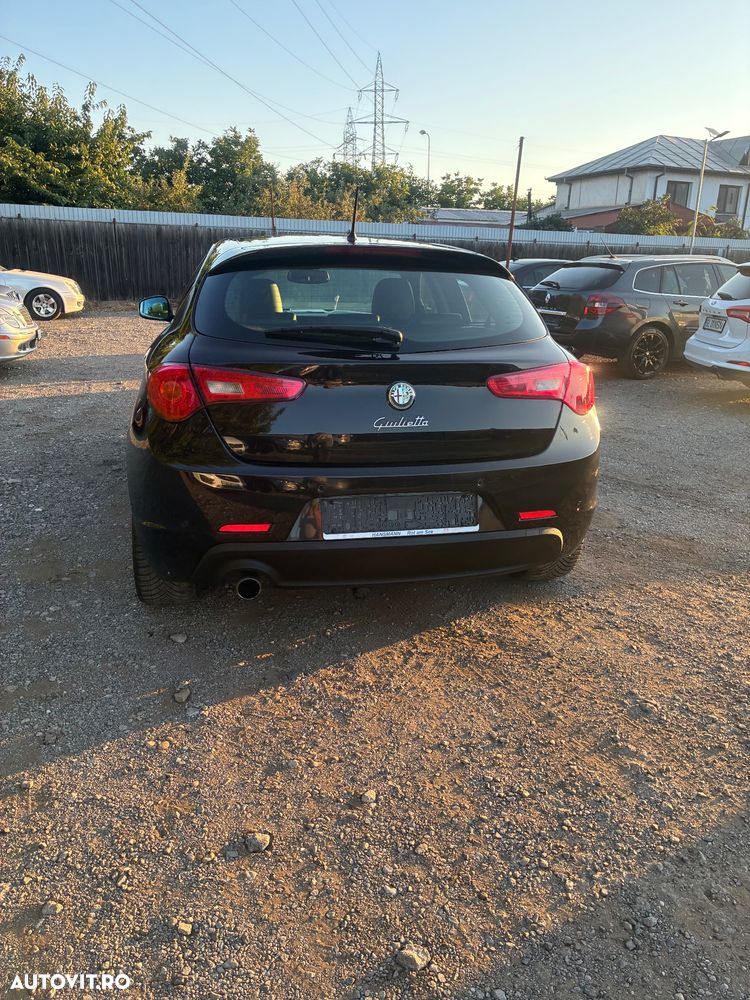 Alfa Romeo Giulietta 1.4 M-Air TCT Distinctive - 5