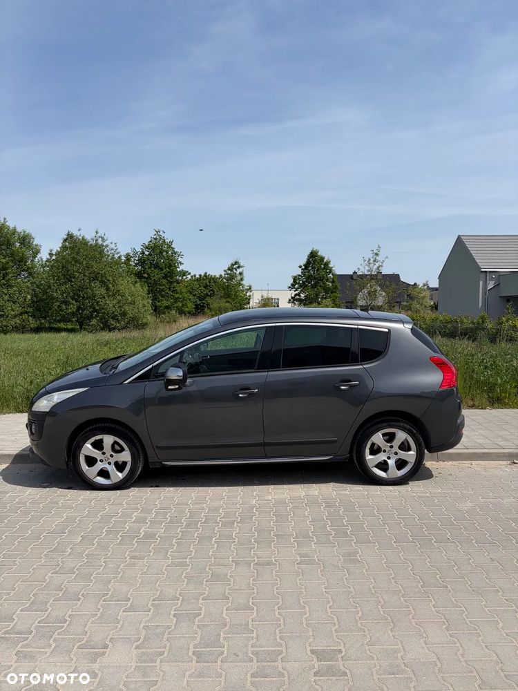Peugeot 3008 HDi 115 Allure - 1