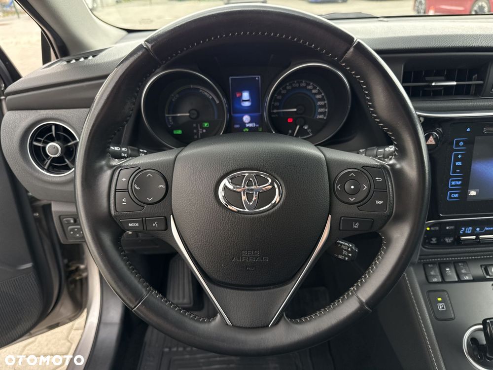 Toyota Auris - 14