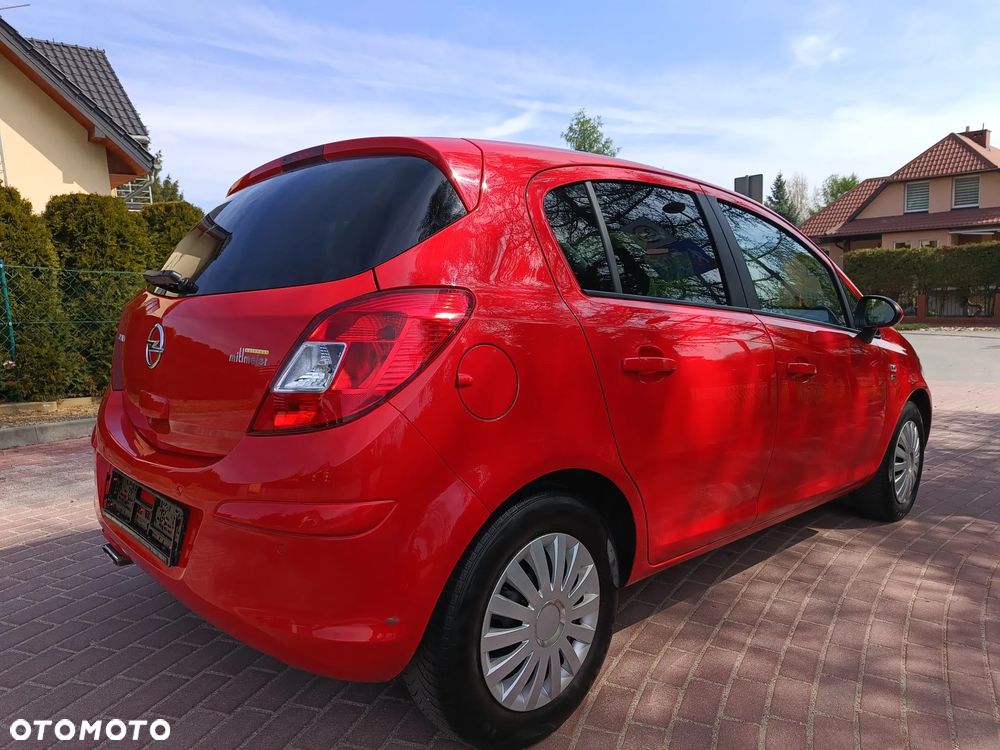 Opel Corsa 1.4 16V Color Edition - 12