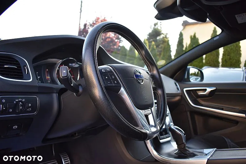 Volvo S60 D3 Drive-E R-Design Momentum - 11