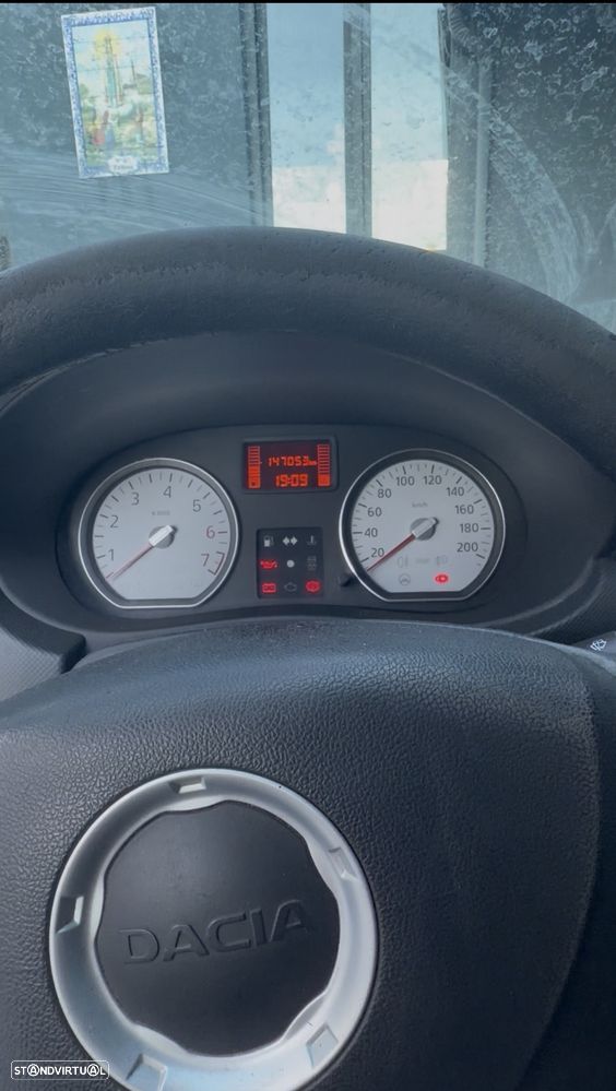 Dacia Sandero 2011 photo 5