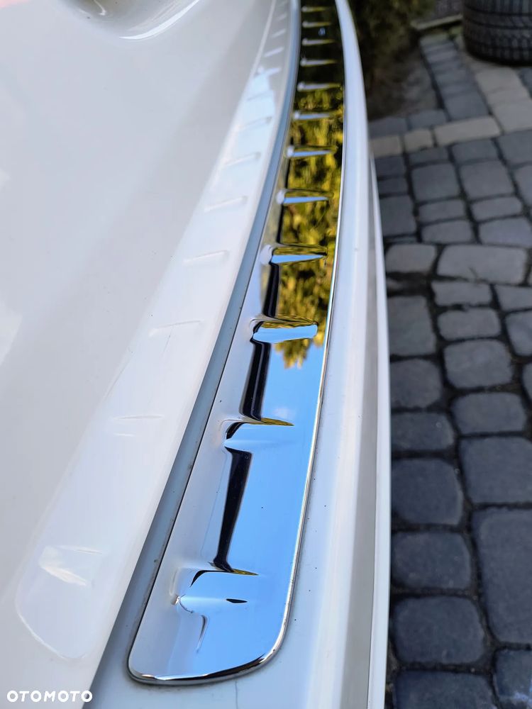 Mercedes-Benz Klasa B 180 AMG Line - 37