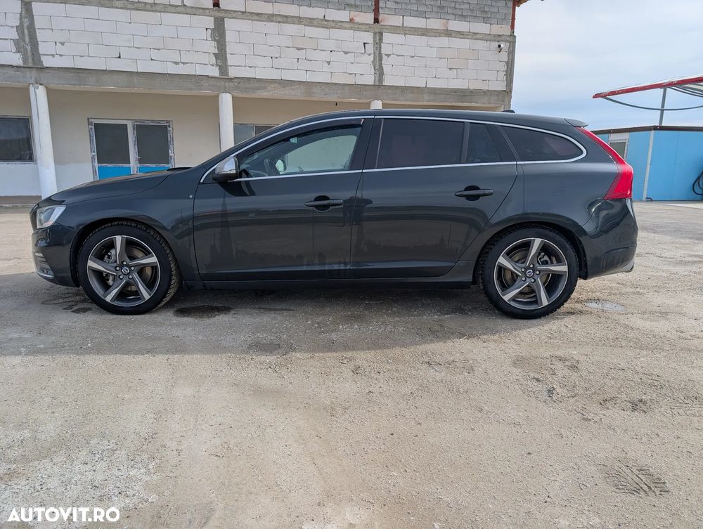 Volvo V60 D5 AWD Geartronic RDesign - 20