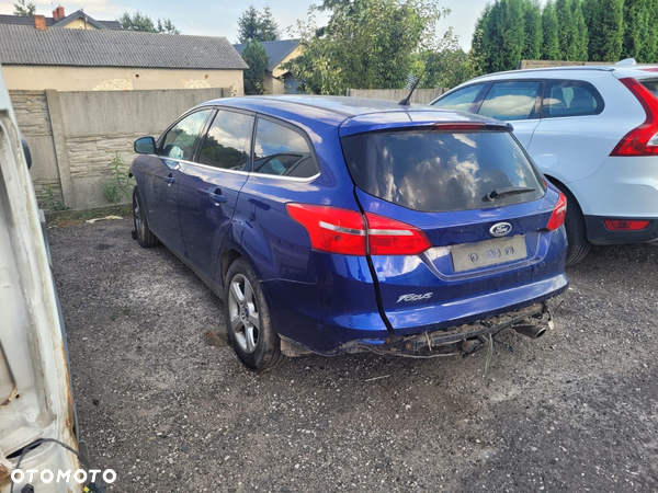 Uszczelka plastik obudowa listwa Ford Focus mk3 kombi lift