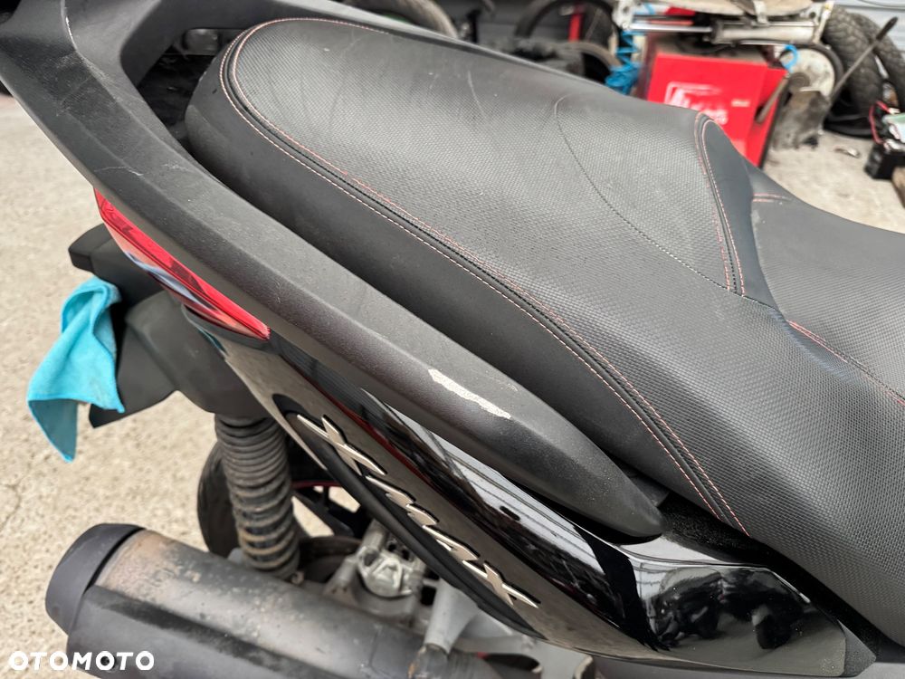 Yamaha X-max - 13
