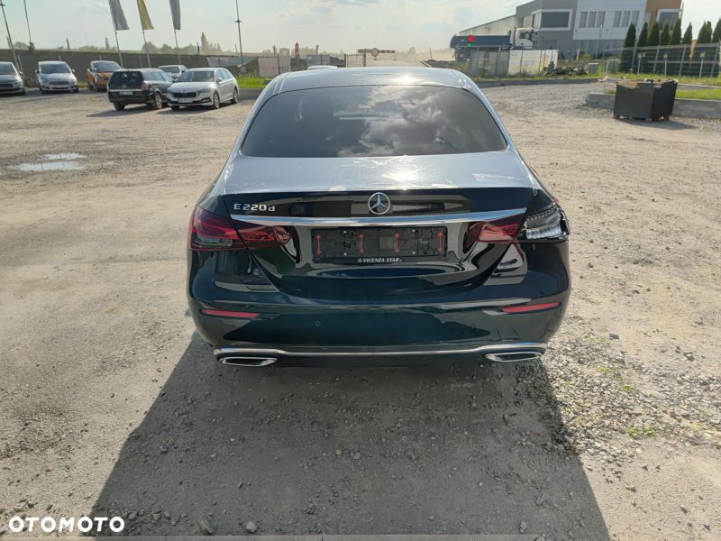 Mercedes-Benz Klasa E 220 d 9G-TRONIC - 19