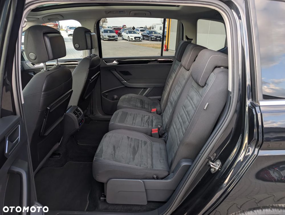 Volkswagen Touran 1.8 TSI (BlueMotion Technology) DSG Highline - 38