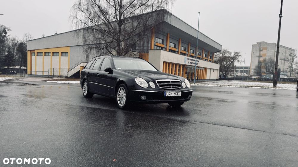 Mercedes-Benz Klasa E 500 4Matic Automatik Elegance - 1