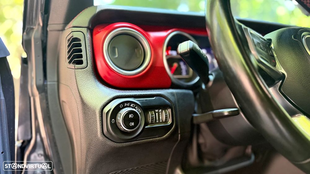 Jeep Wrangler — fotografia 18