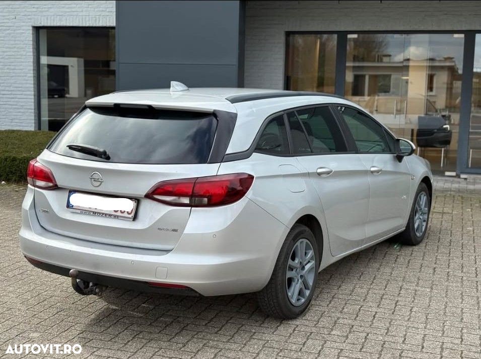 Opel Astra 1.6 D (CDTI) Dynamic - 3